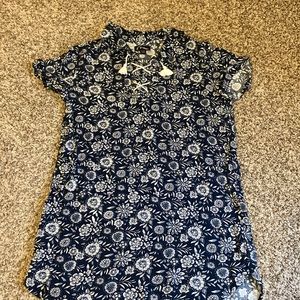 Girls size medium 7/8 navy and white short sleeve dress with lace up collar